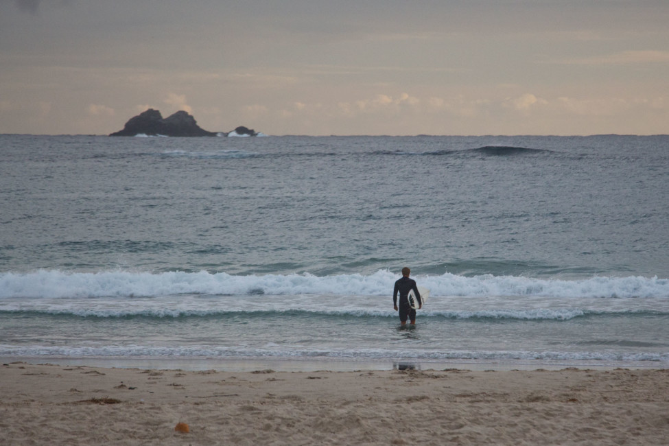 Surfen Sehnsucht nach Sommer – Byron Bay am Morgen | SOMEWHERE ELSE