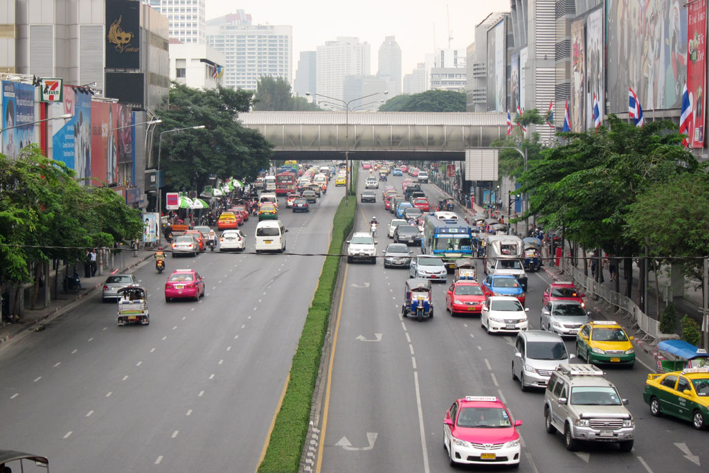 Erste Thailand Route – Verkehr in Bangkok | SOMEWHERE ELSE