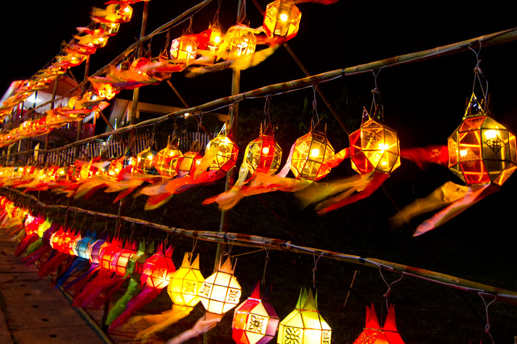 Erste Thailand Route – Lichterfest in Chiang Khong | SOMEWHERE ELSE
