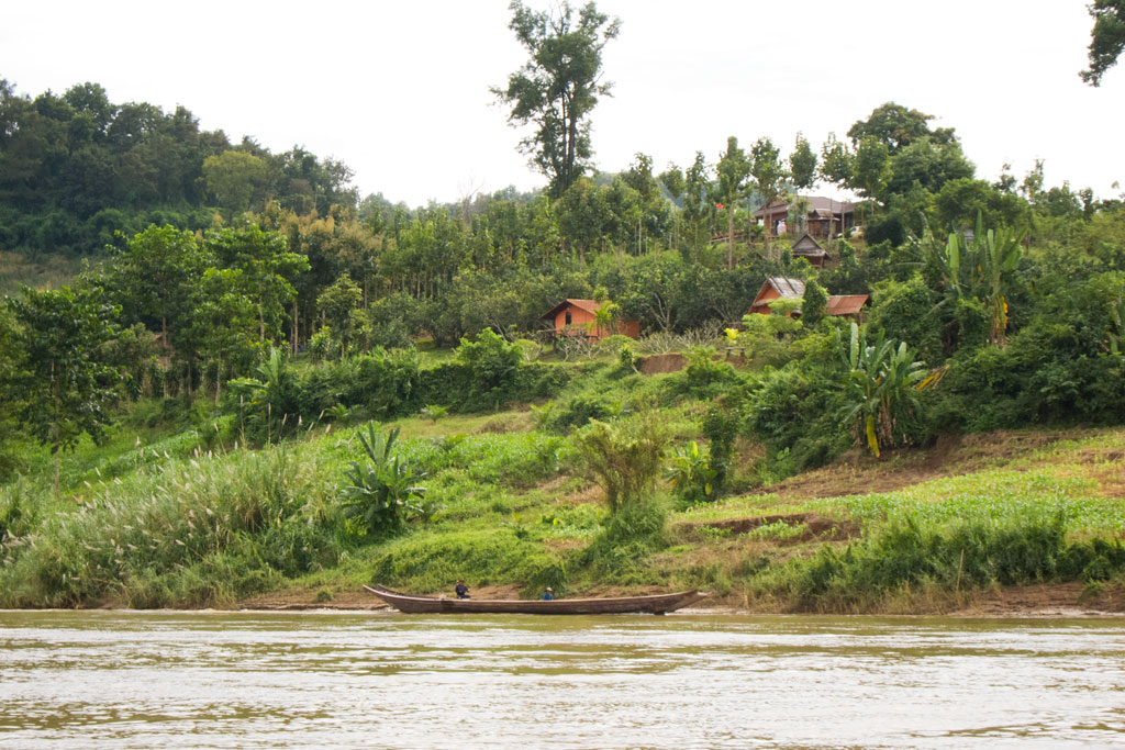 Zeit zum Nachdenken – Ein Dorf am Mekong | SOMEWHERE ELSE