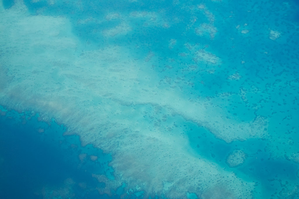 Tagesausflüge in Australien – Great Barrier Reef aus der Luft | SOMEWHERE ELSE
