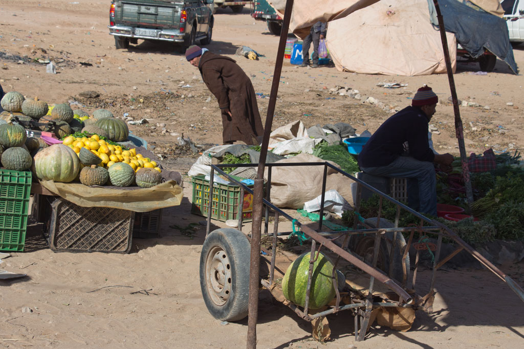 Marokkanische Gerichte – Marktstand in Aourir | SOMEWHERE ELSE