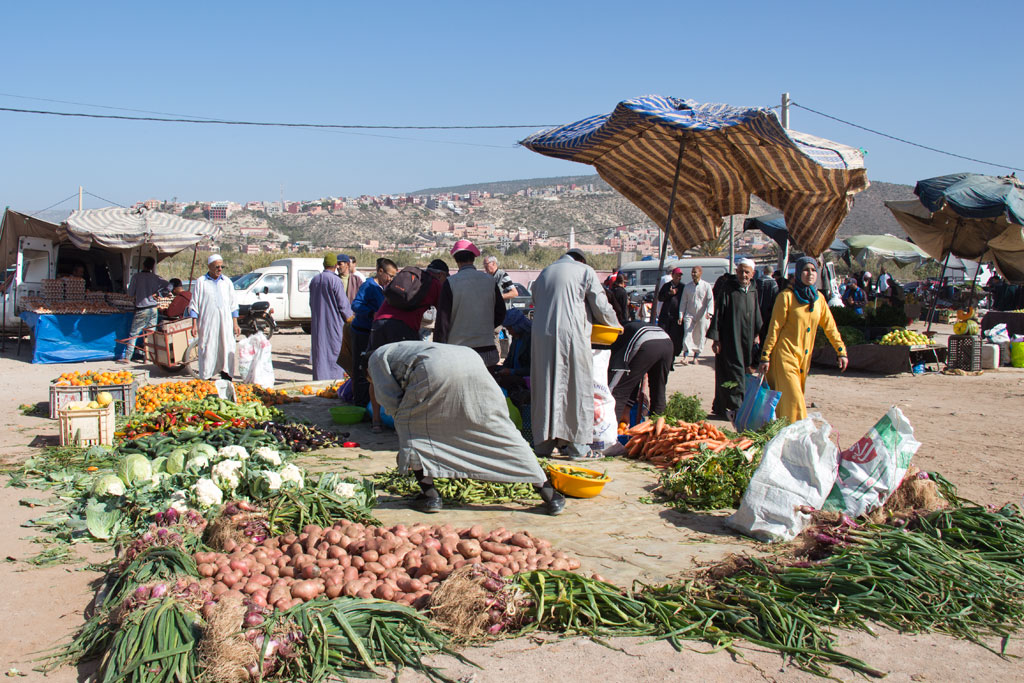 Marokkanische Gerichte – Marktszene in Aourir | SOMEWHERE ELSE