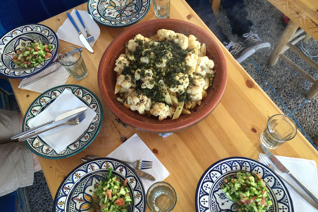 Marokkanische Gerichte – Gemüse-Tajine im Sundesk | SOMEWHERE ELSE